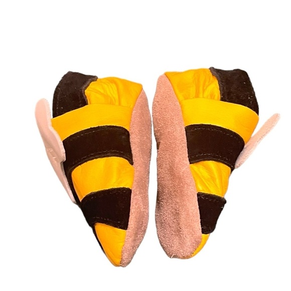 Star Child Bumble Bee Leather Baby Walking Shoes​​​ - Picture 3 of 8